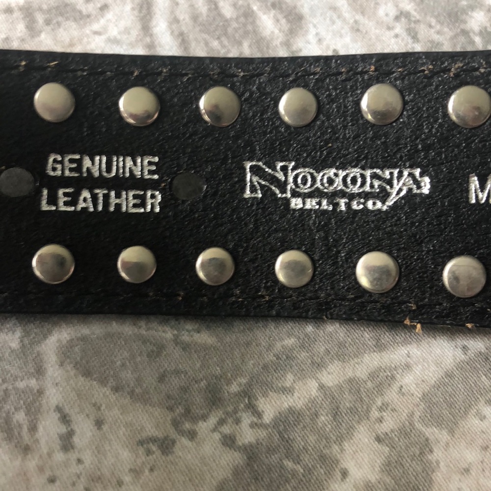 Genuine black leather western style belt w/silver buckle & bling. Size M. Cute! - Picture 5 of 8